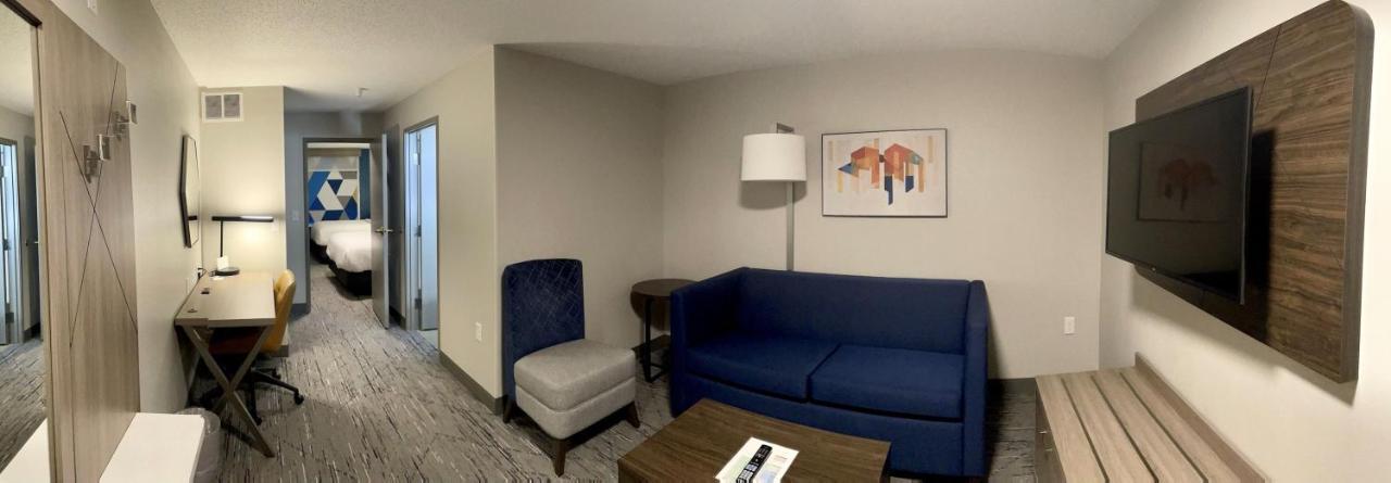 Holiday Inn Express & Suites Marquette By Ihg Ngoại thất bức ảnh
