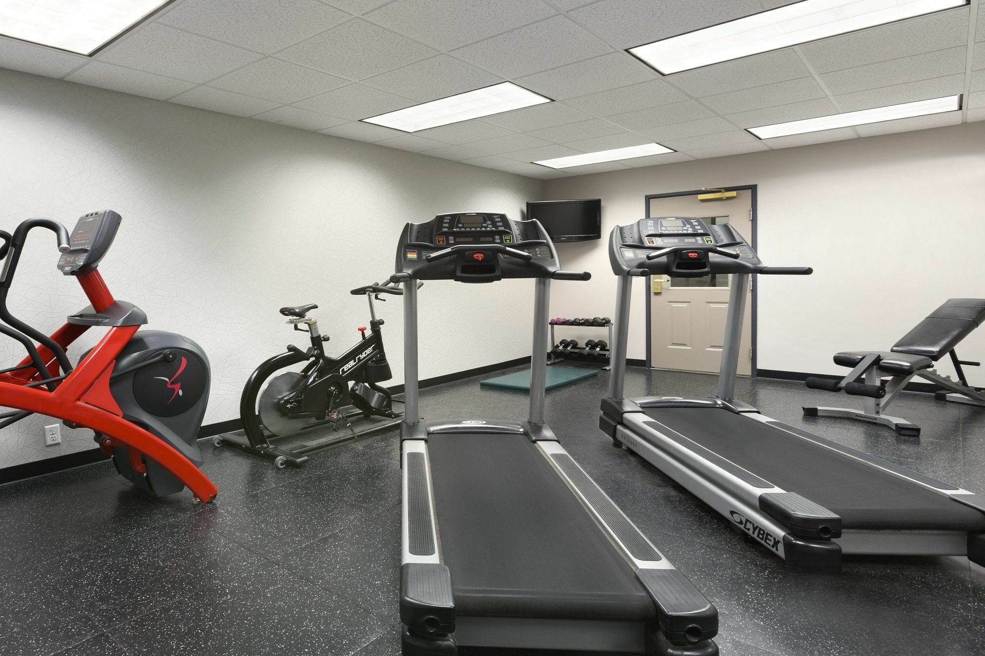 Holiday Inn Express & Suites Marquette By Ihg Ngoại thất bức ảnh