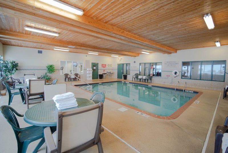 Holiday Inn Express & Suites Marquette By Ihg Ngoại thất bức ảnh